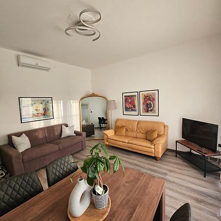 Casa Sara Como Lake Parcheggio Interno Privato 케르노비오 외부 사진