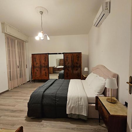 Casa Sara Como Lake Parcheggio Interno Privato 케르노비오 외부 사진