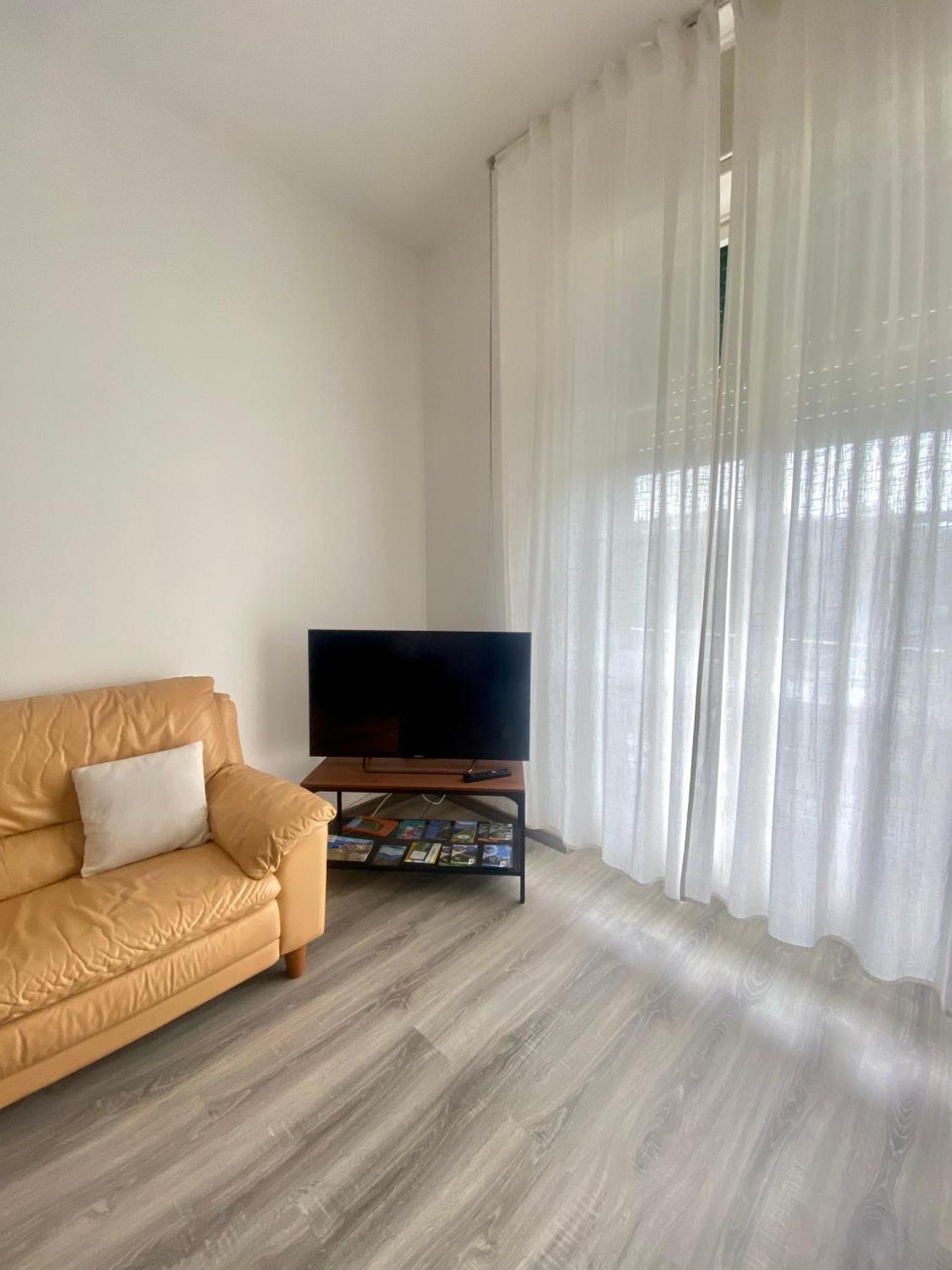 Casa Sara Como Lake Parcheggio Interno Privato 케르노비오 외부 사진