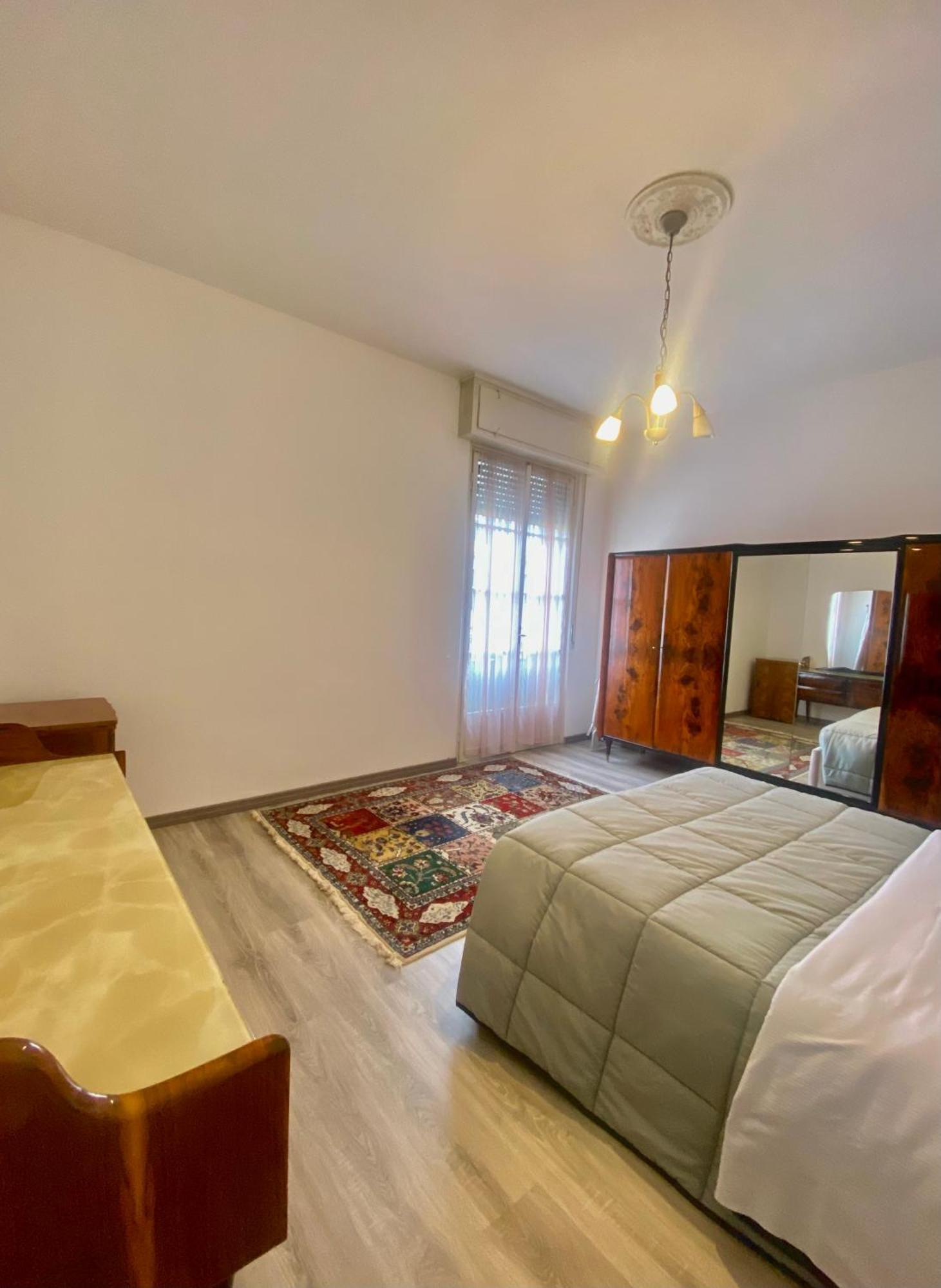 Casa Sara Como Lake Parcheggio Interno Privato 케르노비오 외부 사진