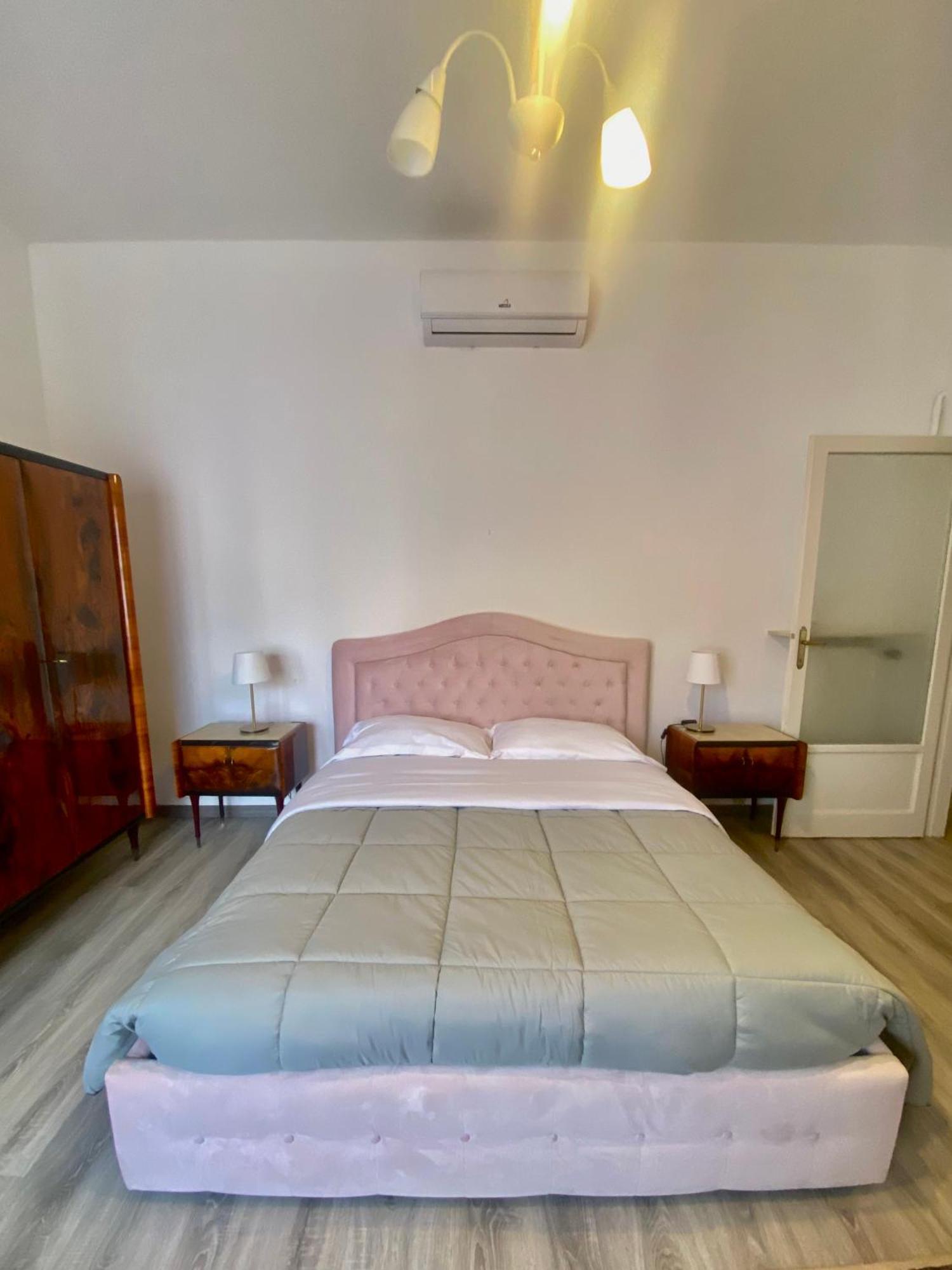 Casa Sara Como Lake Parcheggio Interno Privato 케르노비오 외부 사진