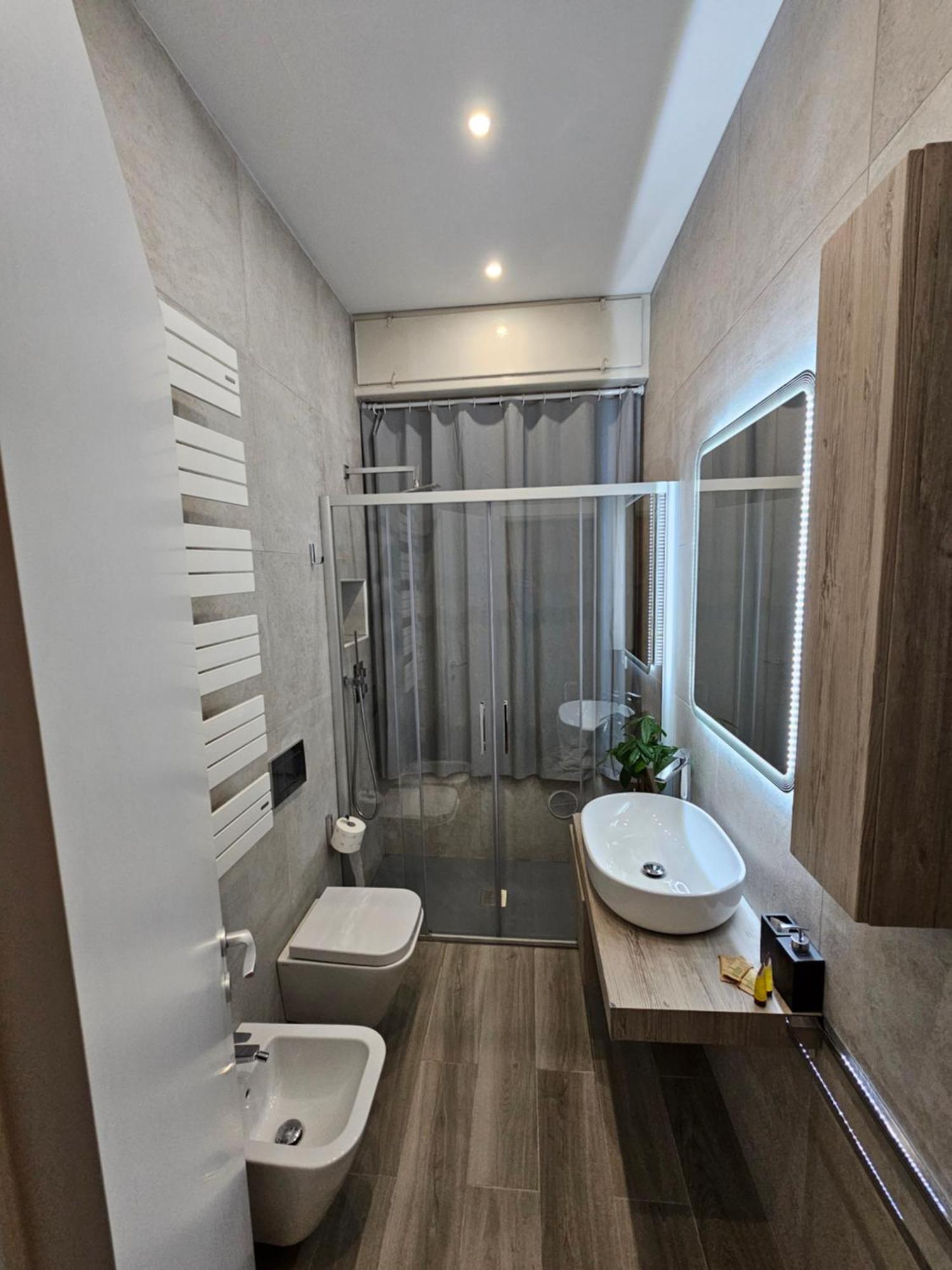 Casa Sara Como Lake Parcheggio Interno Privato 케르노비오 외부 사진