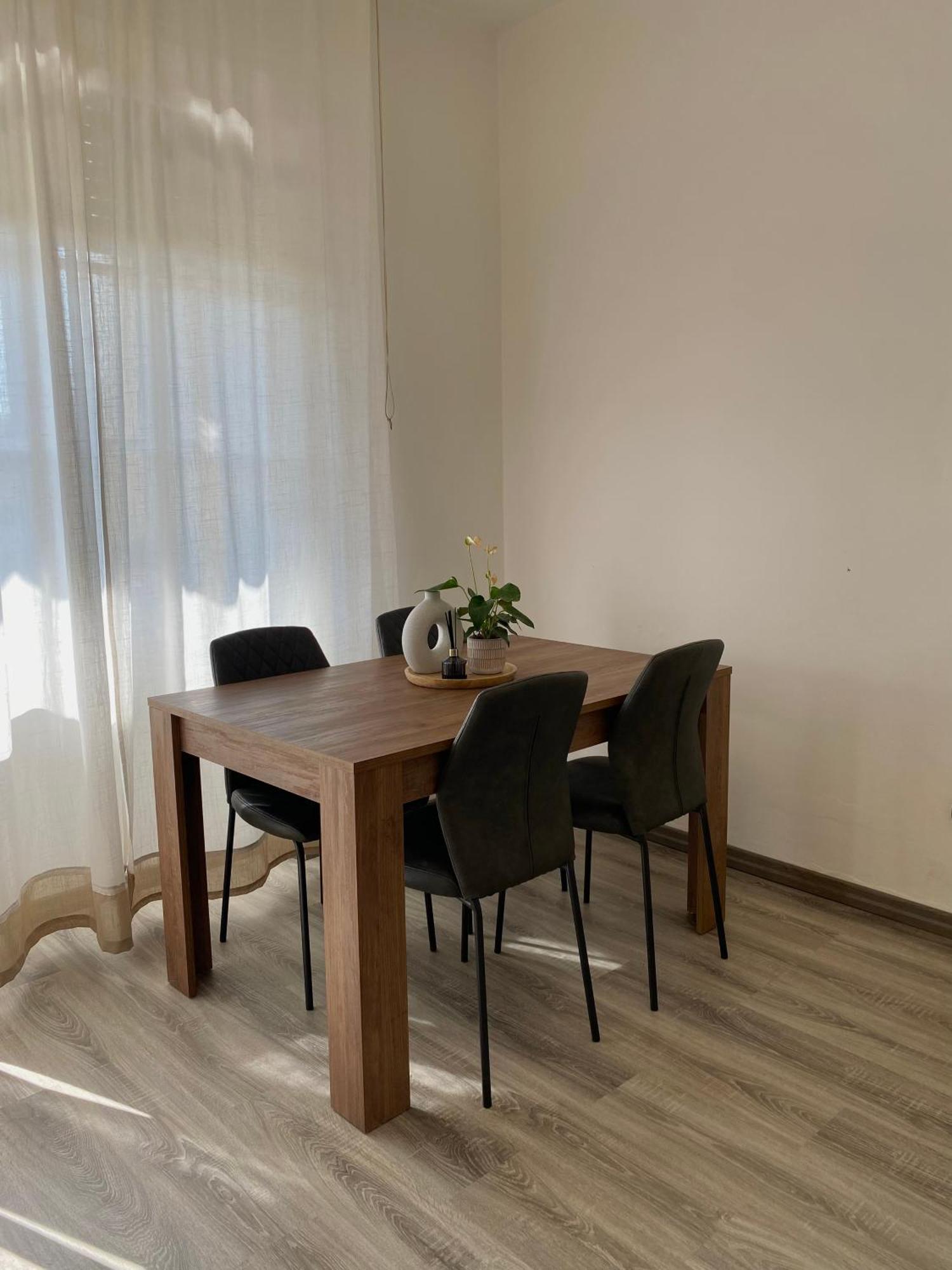 Casa Sara Como Lake Parcheggio Interno Privato 케르노비오 외부 사진