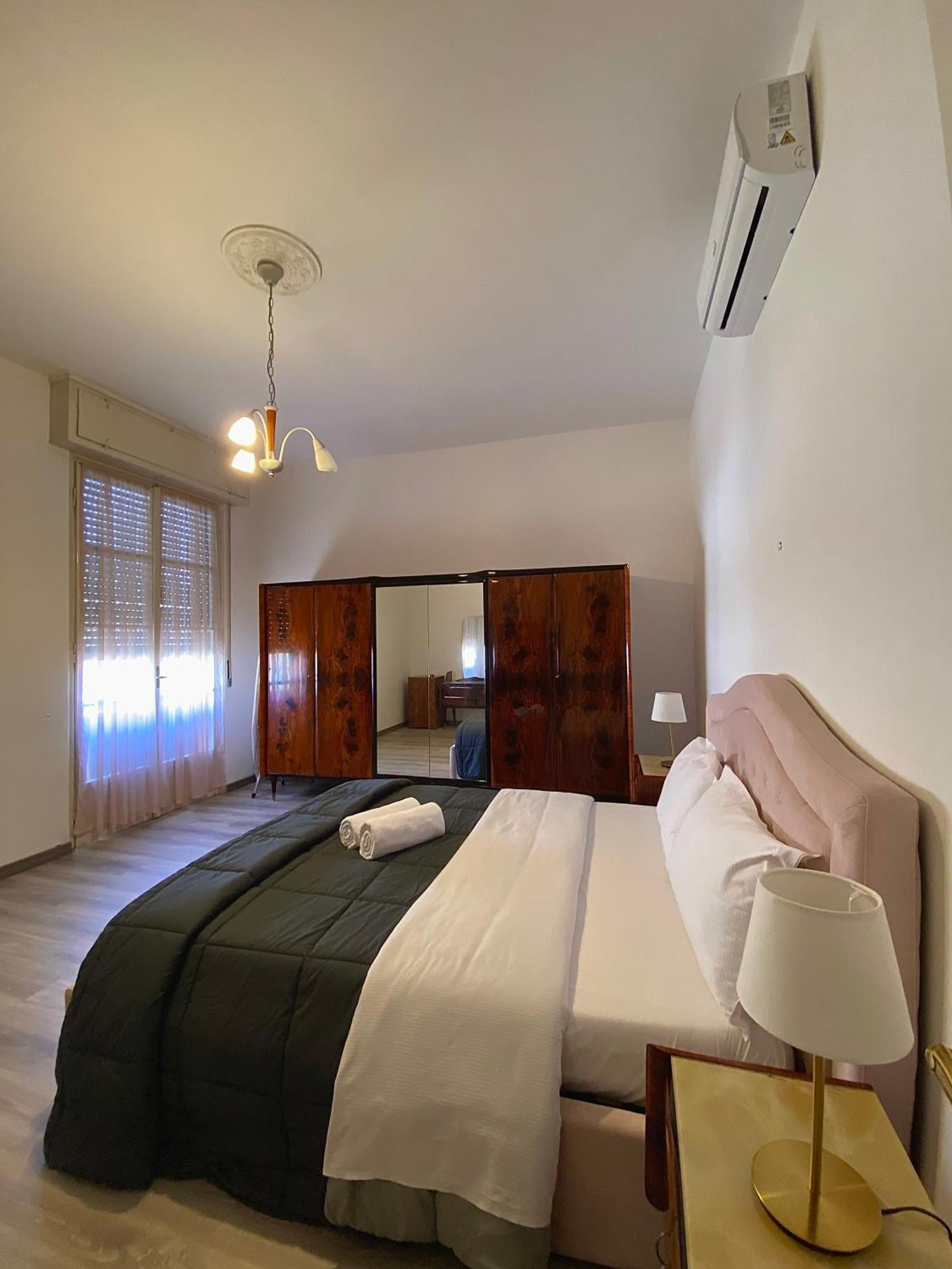 Casa Sara Como Lake Parcheggio Interno Privato 케르노비오 외부 사진