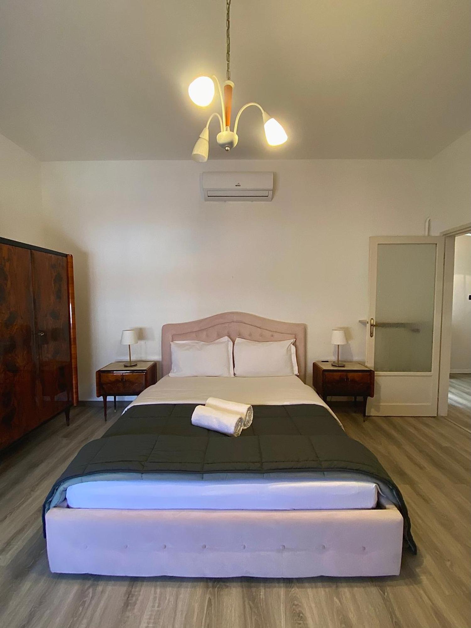 Casa Sara Como Lake Parcheggio Interno Privato 케르노비오 외부 사진
