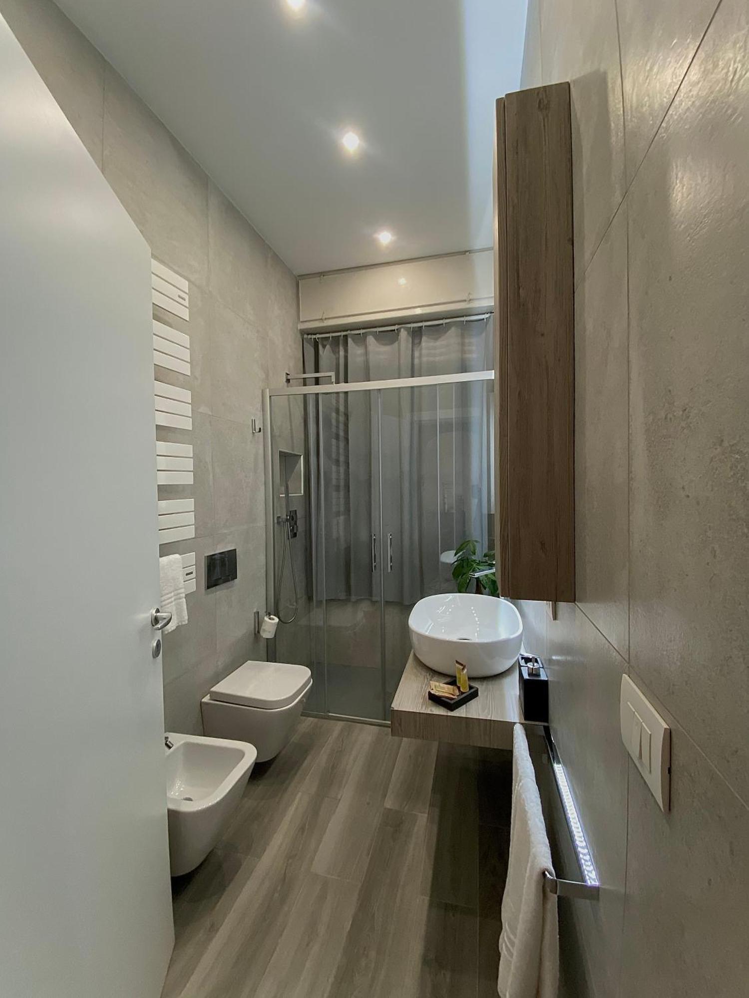 Casa Sara Como Lake Parcheggio Interno Privato 케르노비오 외부 사진